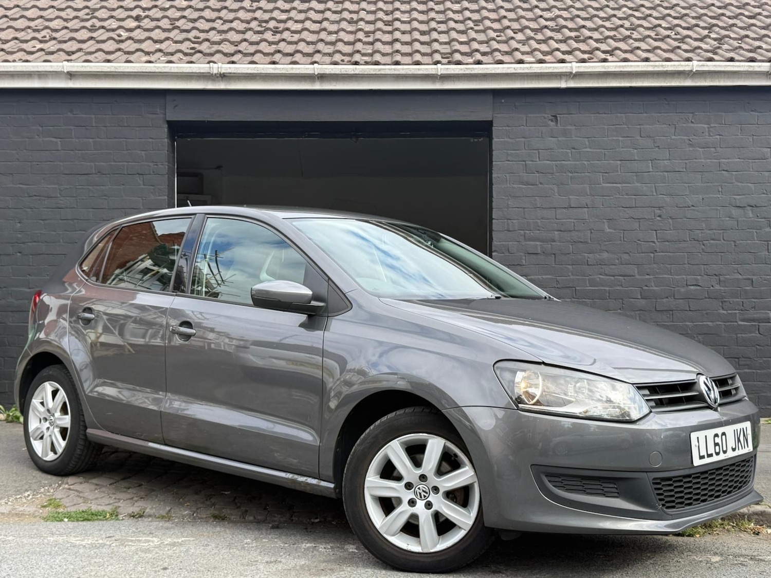 Vehicle 1
