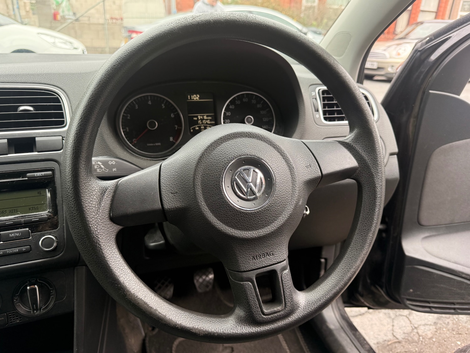 Used Volkswagen Polo 2011 for sale - 76064743: Photo 11