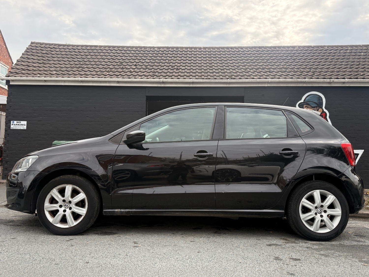 Used Volkswagen Polo 2011 for sale - 76064743: Photo 4