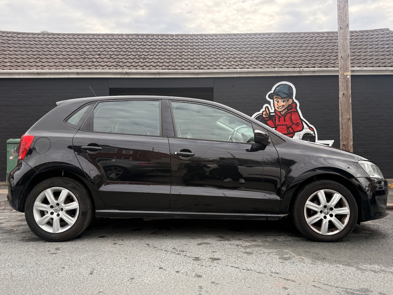 Used Volkswagen Polo 2011 for sale - 76064743: Photo 8