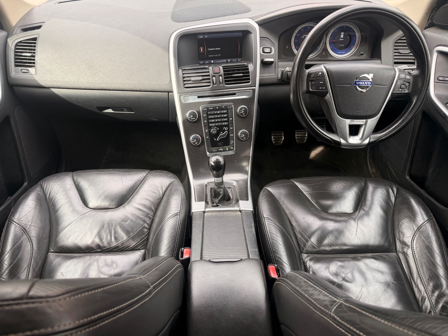 Used Volvo XC60 2011 for sale - 76066825: Photo 15