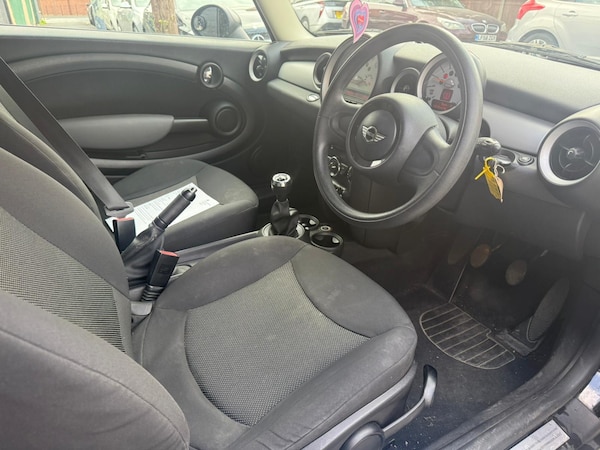 Used MINI Hatch 2010 for sale - 75641084: Photo 10