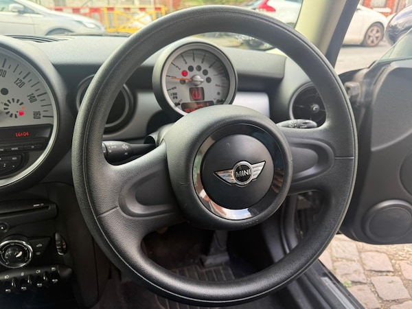 Used MINI Hatch 2010 for sale - 75641084: Photo 11