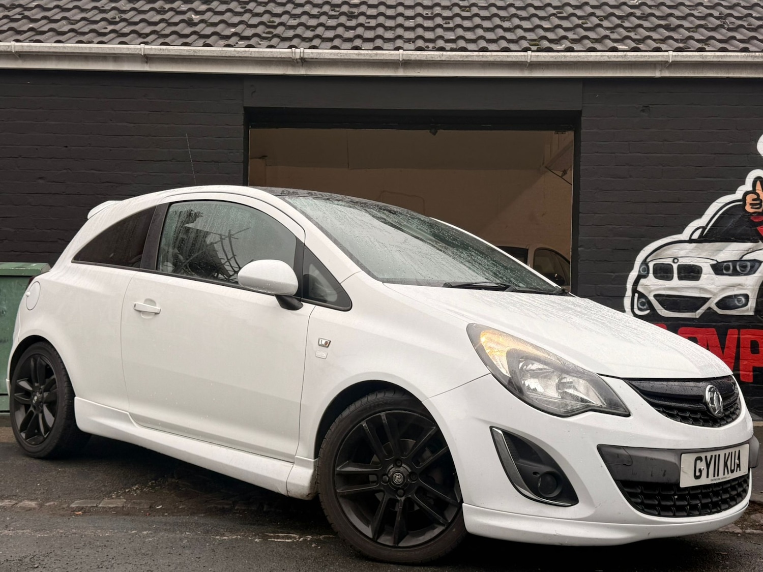 Used Vauxhall Corsa 2011 for sale - 75918991: Photo 1