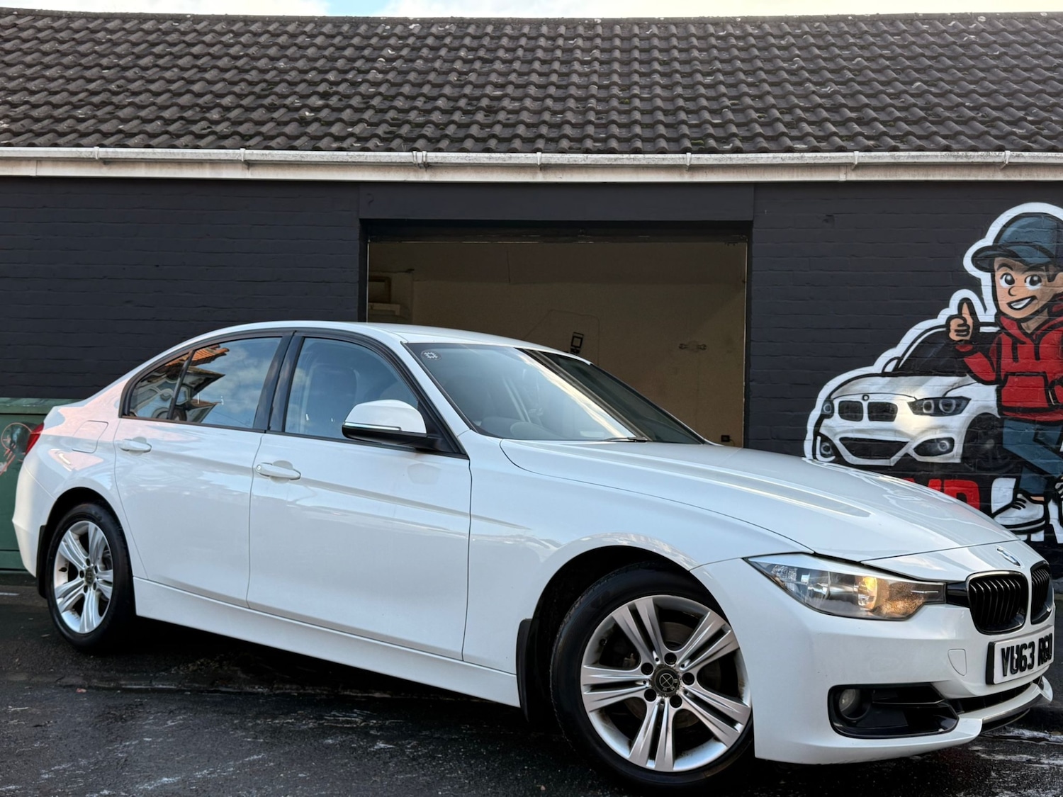 Used BMW 3 Series 2013 for sale - 76892372: Photo 1
