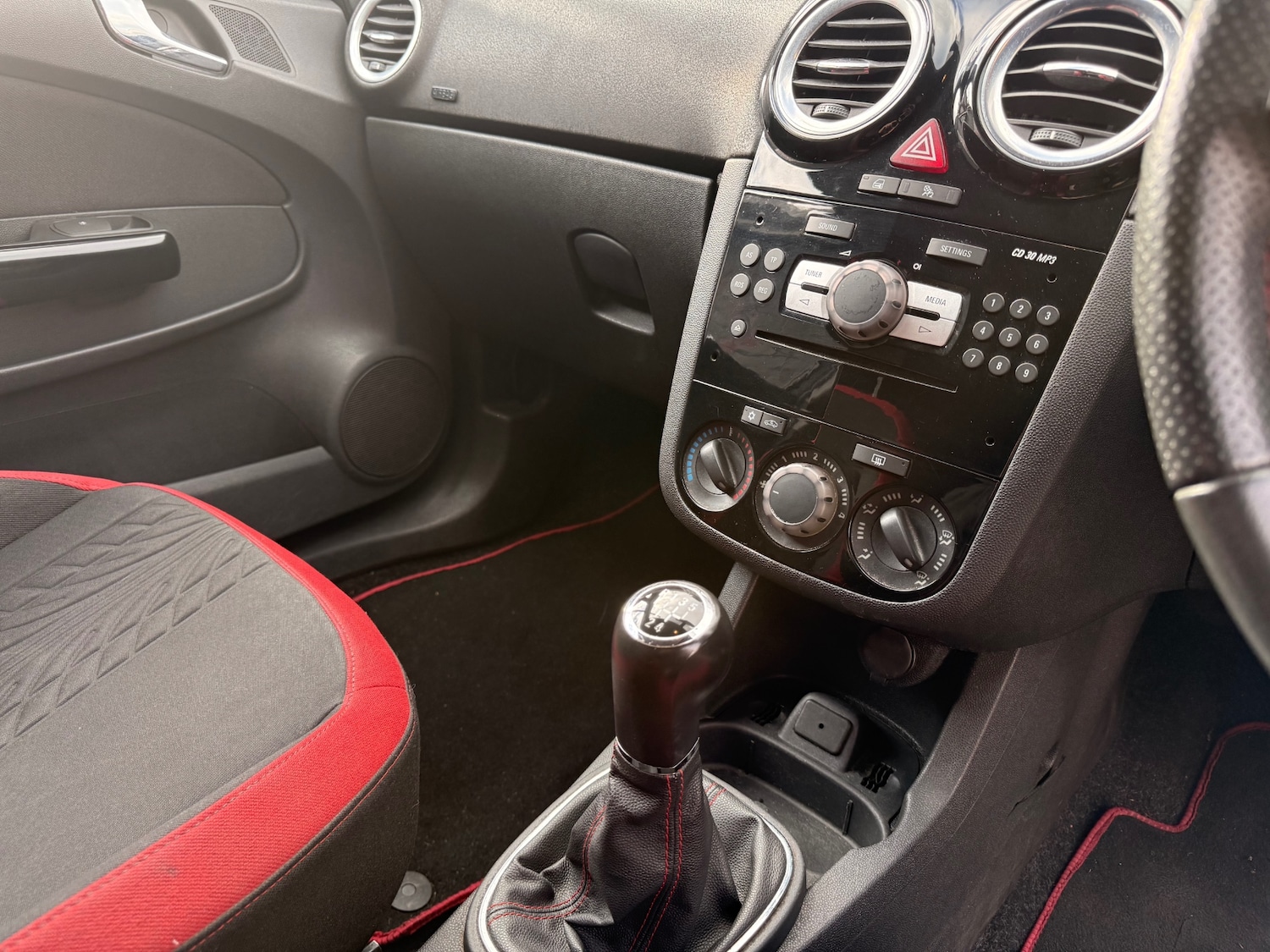 Used Vauxhall Corsa 2013 for sale - 76391215: Photo 12