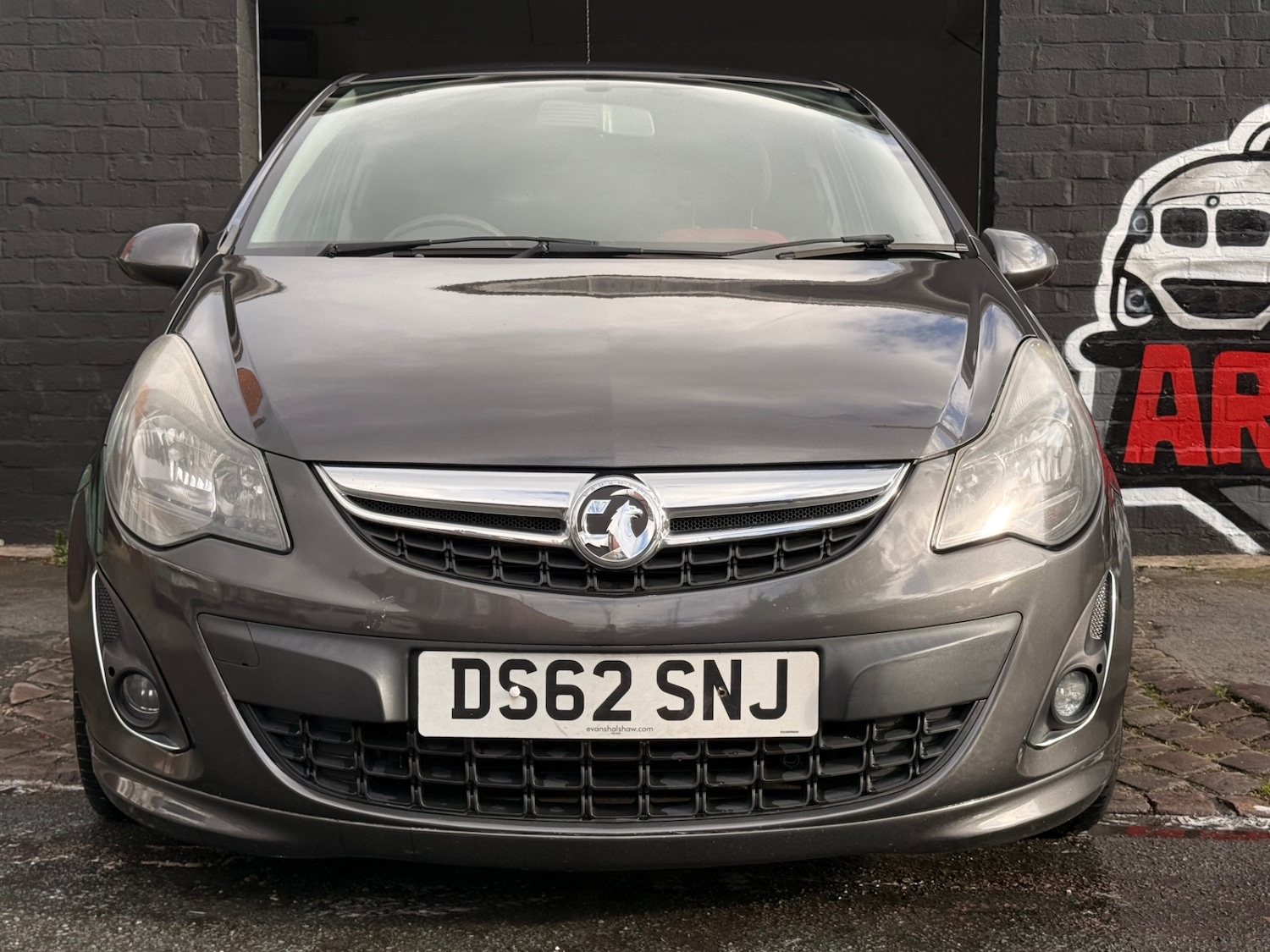 Used Vauxhall Corsa 2013 for sale - 76391215: Photo 2