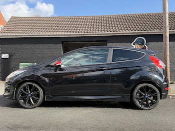 Used Ford Fiesta 2016 for sale - 78240593: Photo