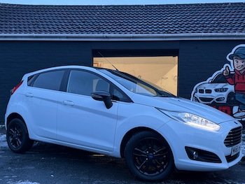 2016 (66) - 1.0 EcoBoost Zetec White 5dr