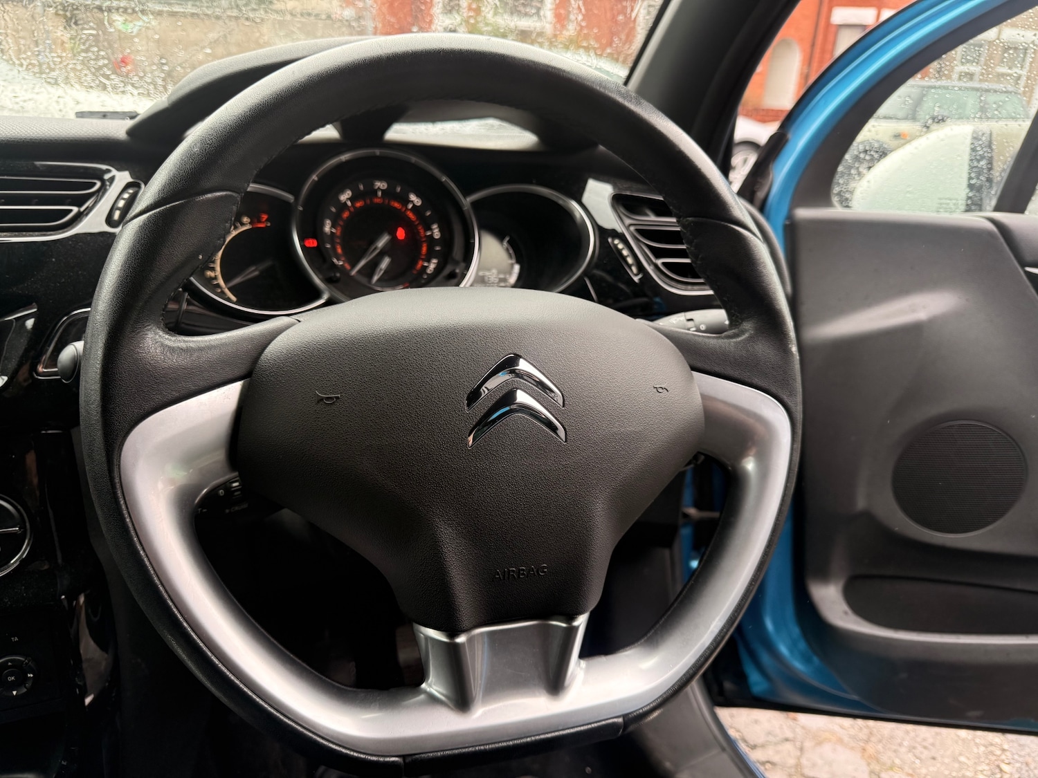 Used Citroen DS3 2015 for sale - 76066847: Photo 11