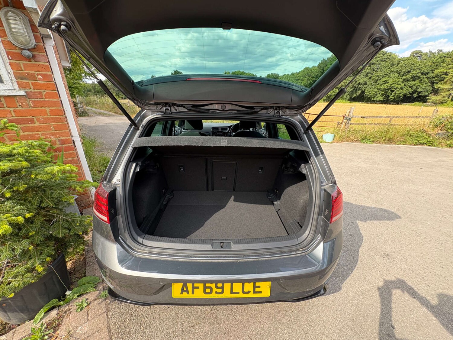 Used Volkswagen Golf 2019 for sale - 76277950: Photo 52