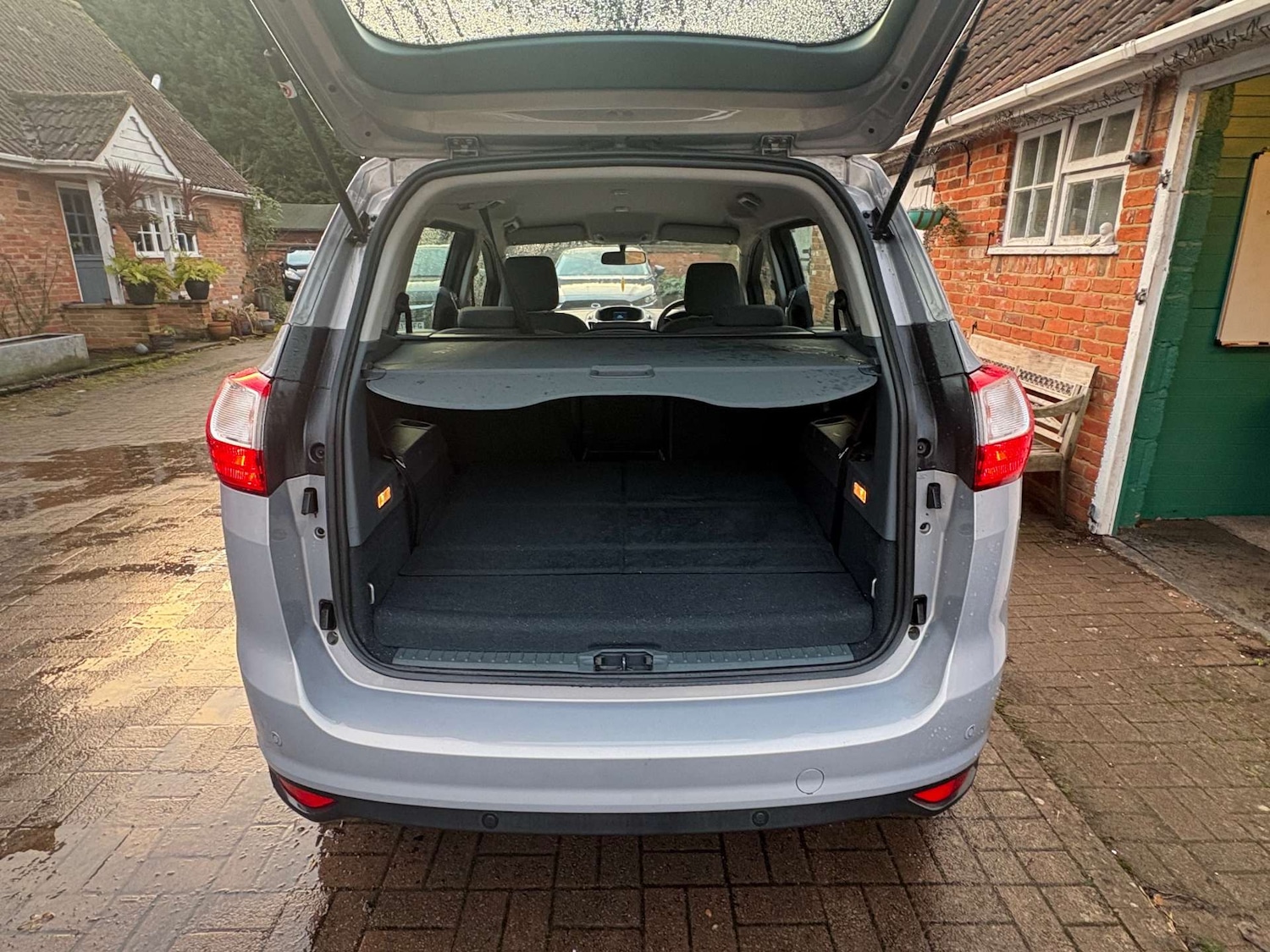 Used Ford Grand C-Max 2012 for sale - 77236250: Photo 15