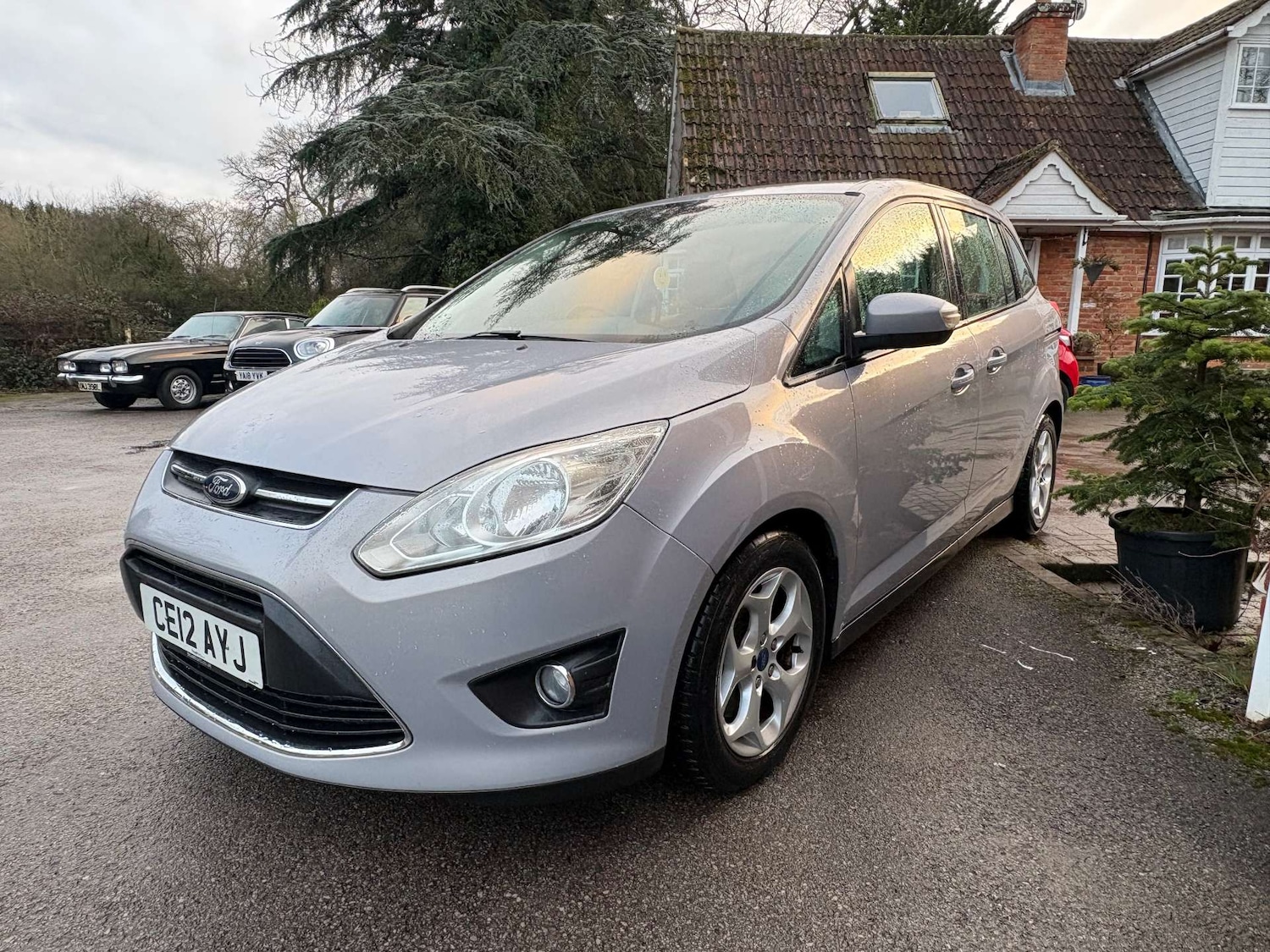 Used Ford Grand C-Max 2012 for sale - 77236250: Photo 4