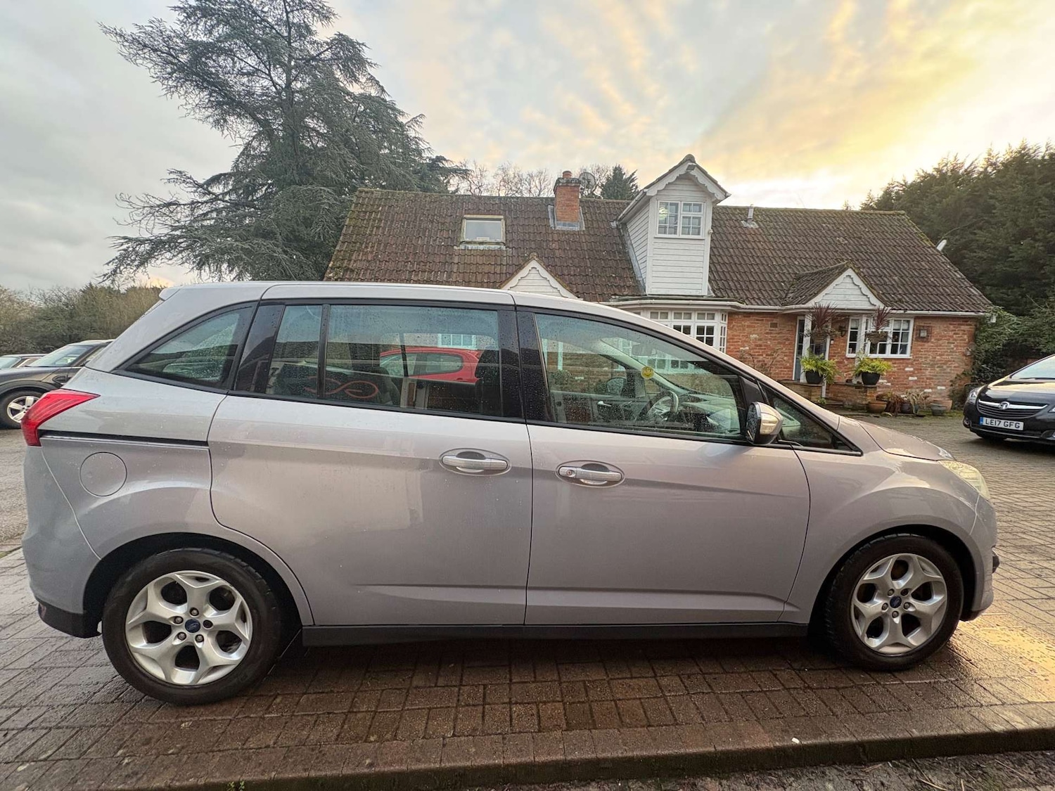 Used Ford Grand C-Max 2012 for sale - 77236250: Photo 9