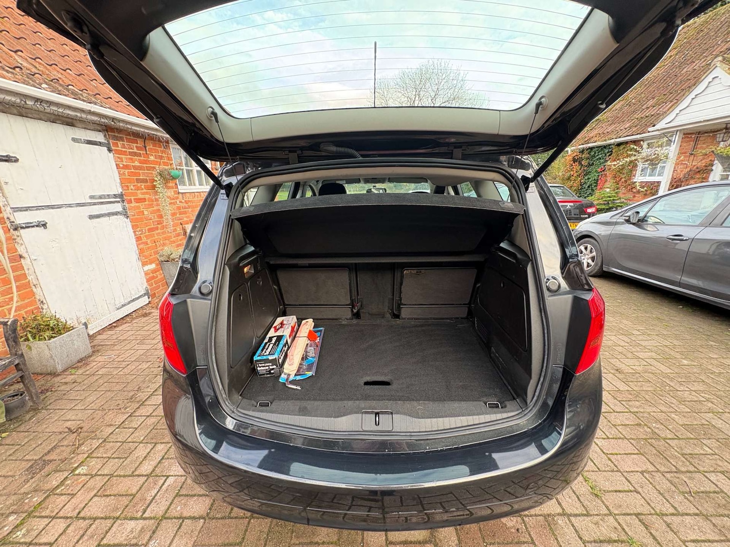 Used Vauxhall Meriva 2017 for sale - 76544315: Photo 10