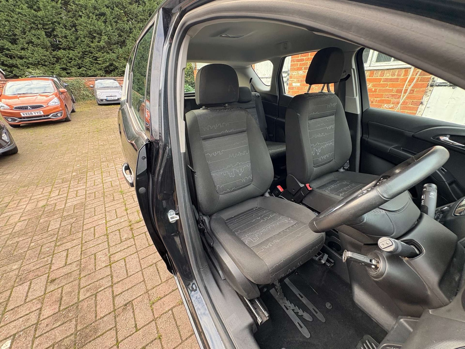 Used Vauxhall Meriva 2017 for sale - 76544315: Photo 8