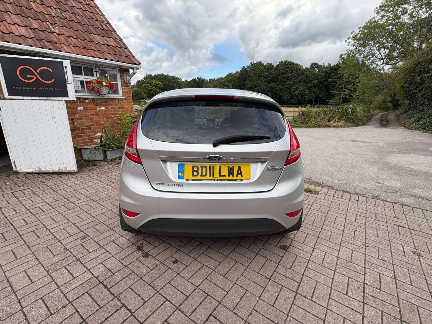 Vehicle 25