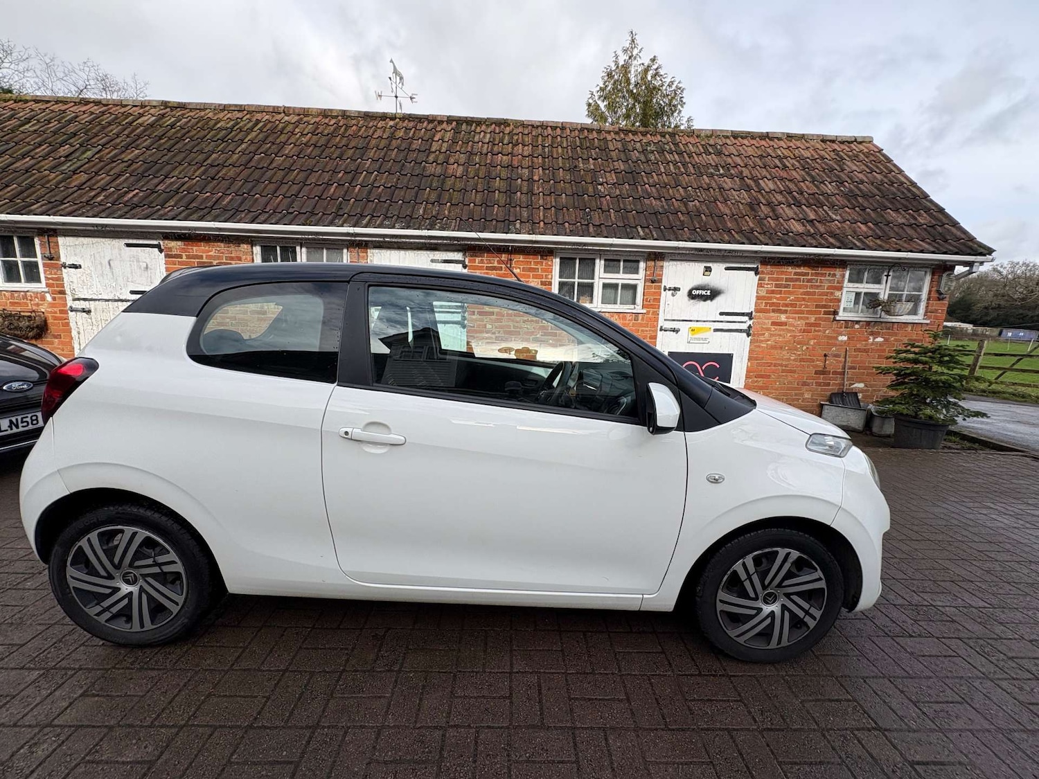 Used Citroen C1 2015 for sale - 77635553: Photo 5