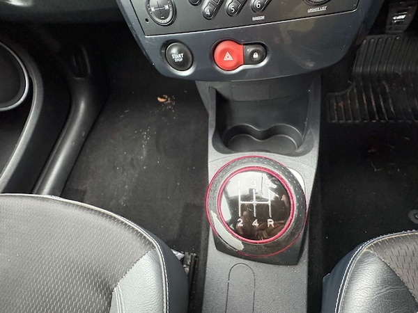 Used Renault Clio 2008 for sale - 76274230: Photo 18