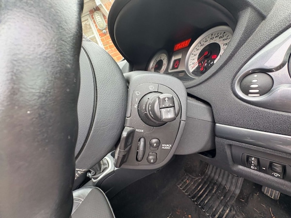 Used Renault Clio 2008 for sale - 76274230: Photo 5