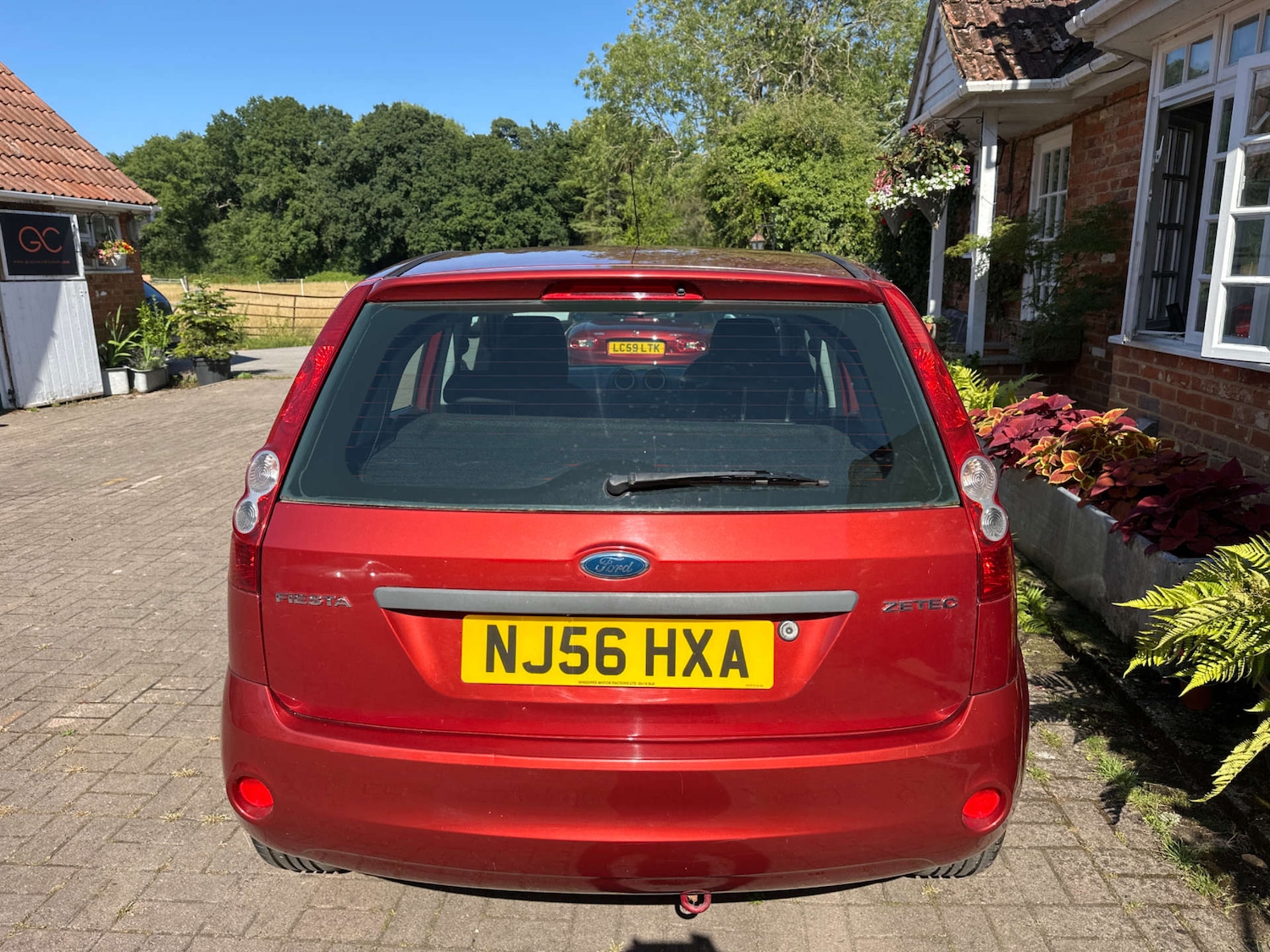 Vehicle 29