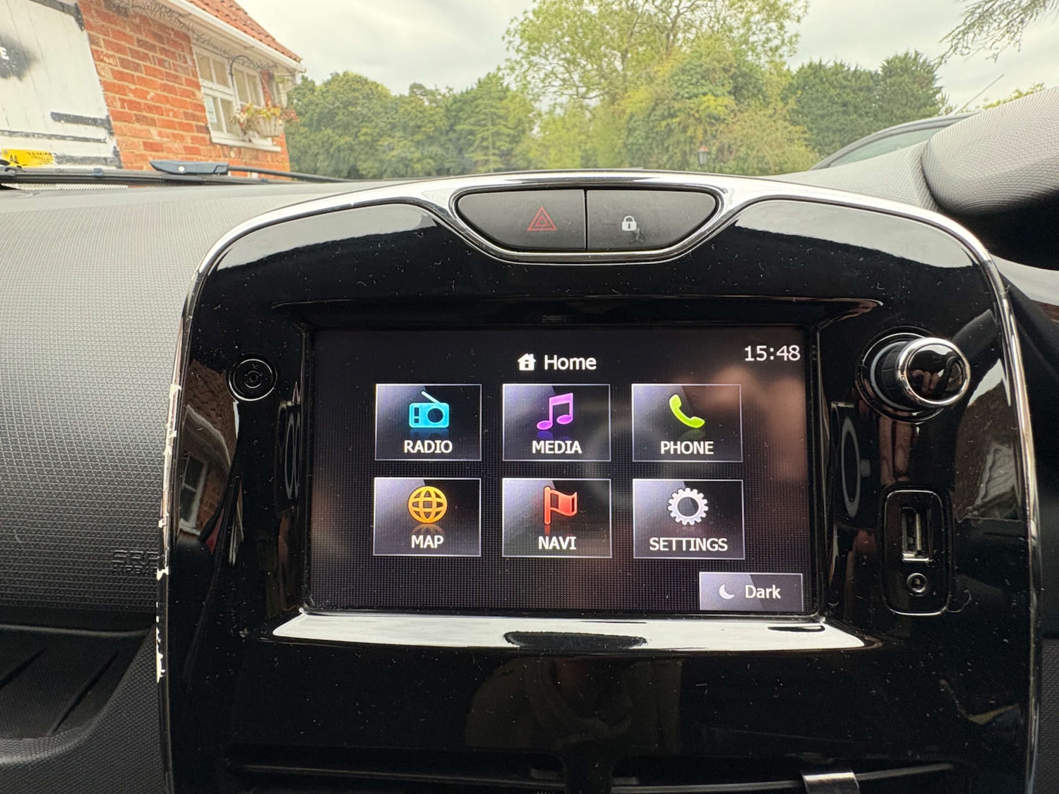 Used Renault Clio 2014 for sale - 76077958: Photo 21