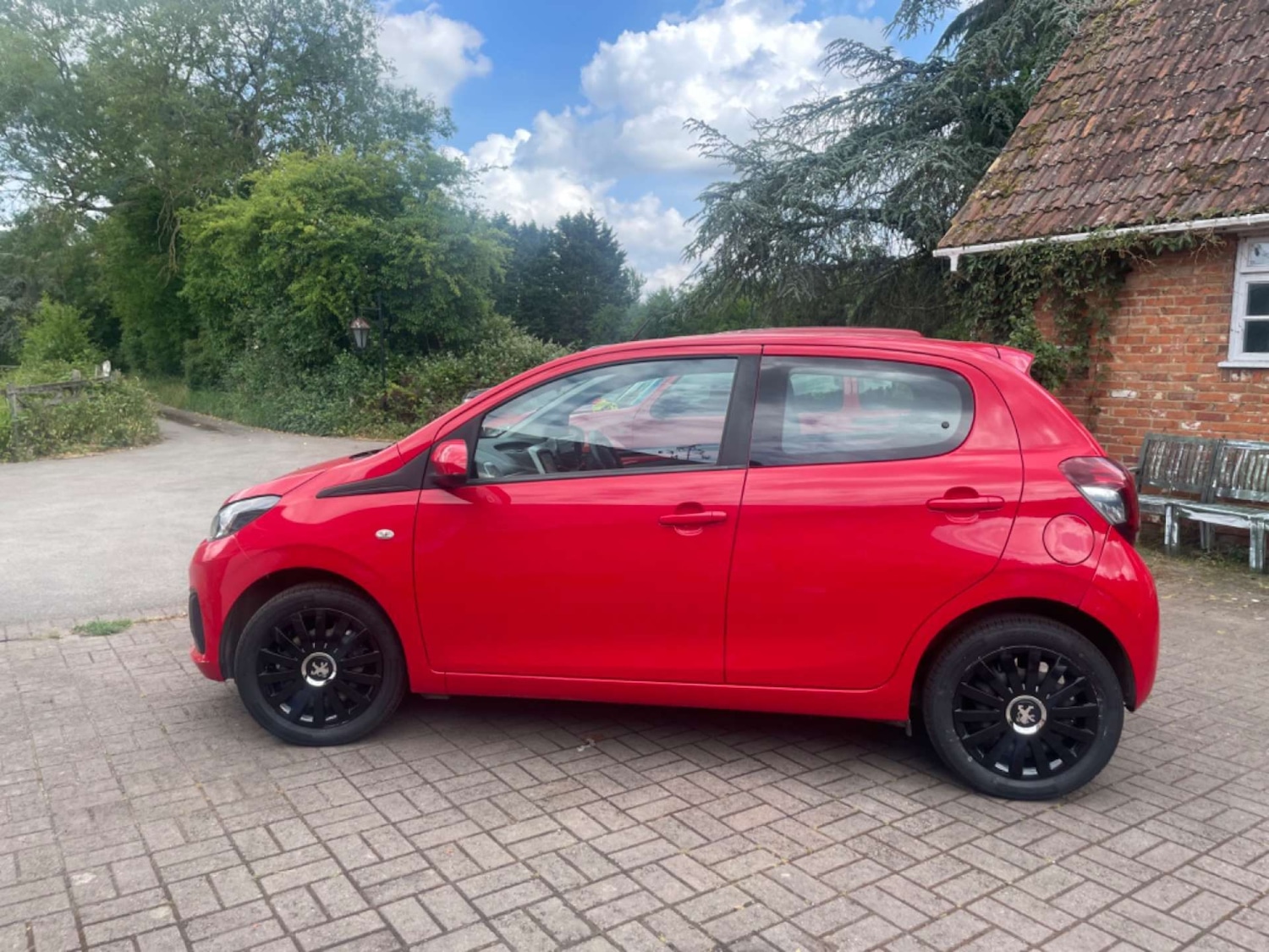 Used Peugeot 108 2015 for sale - 77420193: Photo 11