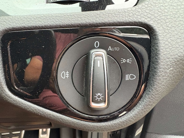 Used Volkswagen Golf 2019 for sale - 75084277: Photo 23
