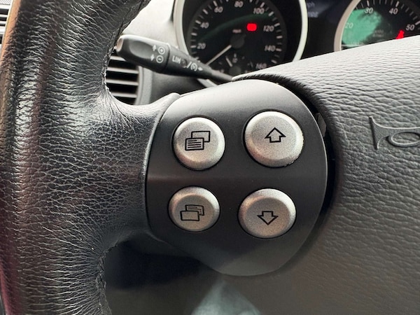 Used Mercedes-Benz SLK 2006 for sale - 76219299: Photo 36