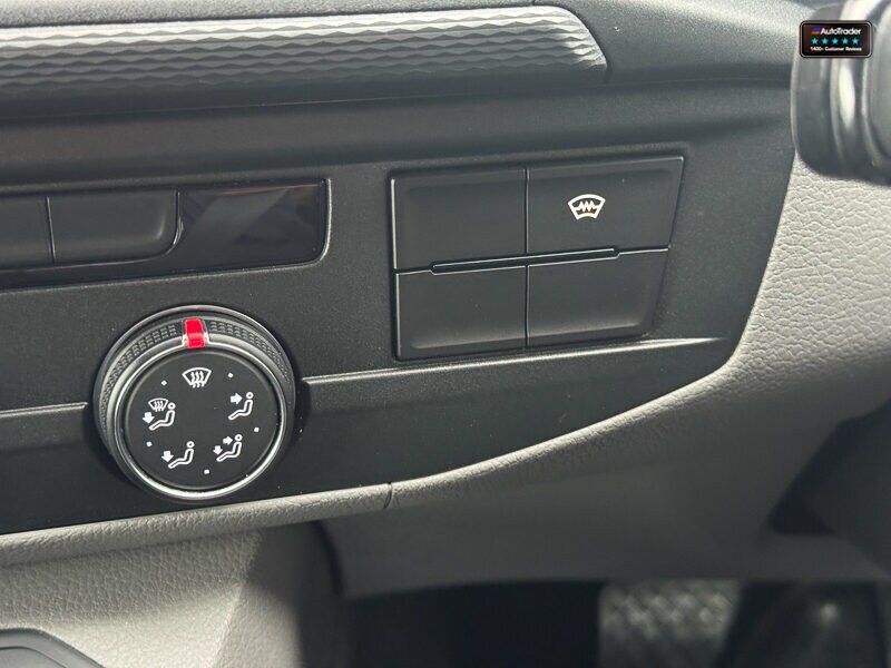 Used Volkswagen Transporter 2023 for sale - 77138765: Photo 33