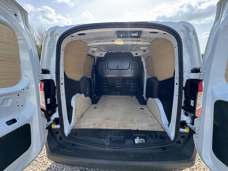 Used Ford Transit Courier 2025 for sale - 78198300: Photo 9