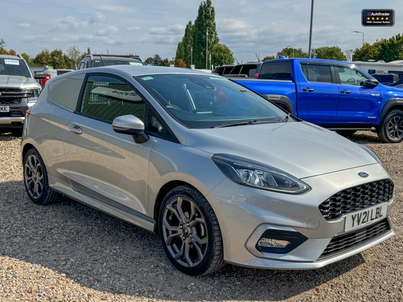 Used Ford Fiesta 2021 for sale - 77041999: Photo 4