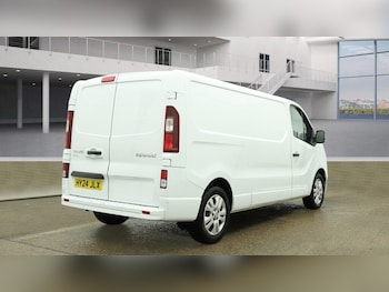 Used Renault Trafic 2024 for sale - 77363373: Photo