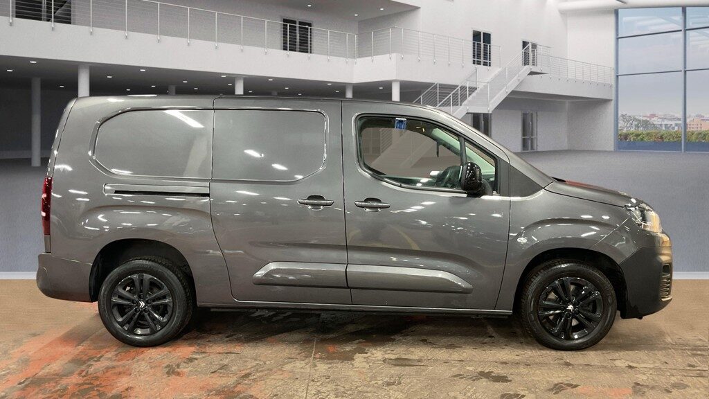 Used Citroen Berlingo 2023 for sale - 77107039: Photo 3