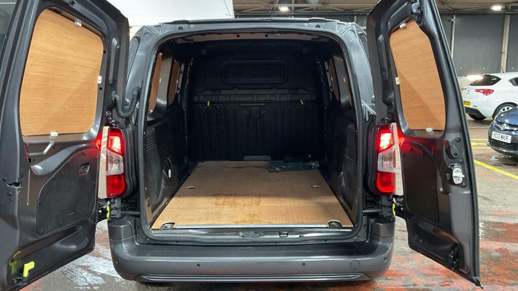 Used Citroen Berlingo 2023 for sale - 77107039: Photo 5