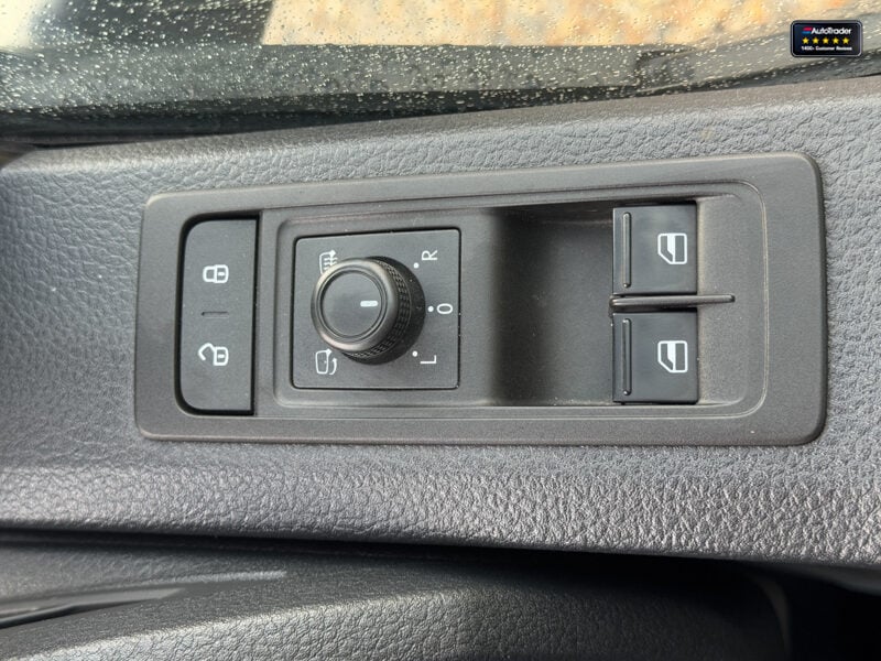 Used Volkswagen Transporter 2020 for sale - 77042021: Photo 25