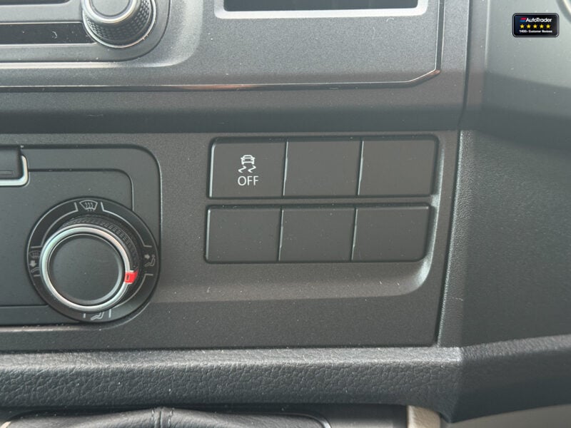 Used Volkswagen Transporter 2020 for sale - 77042021: Photo 38