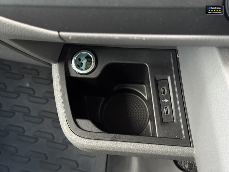 Used Volkswagen Transporter 2023 for sale - 77041685: Photo 38