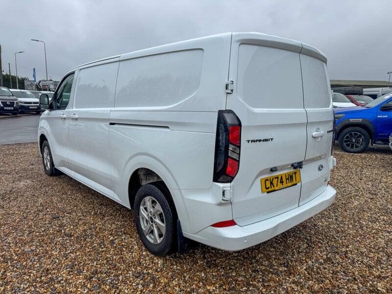 Used Ford Transit Custom 2024 for sale - 77528222: Photo 10