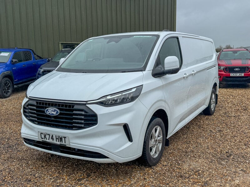 Used Ford Transit Custom 2024 for sale - 77528222: Photo 2