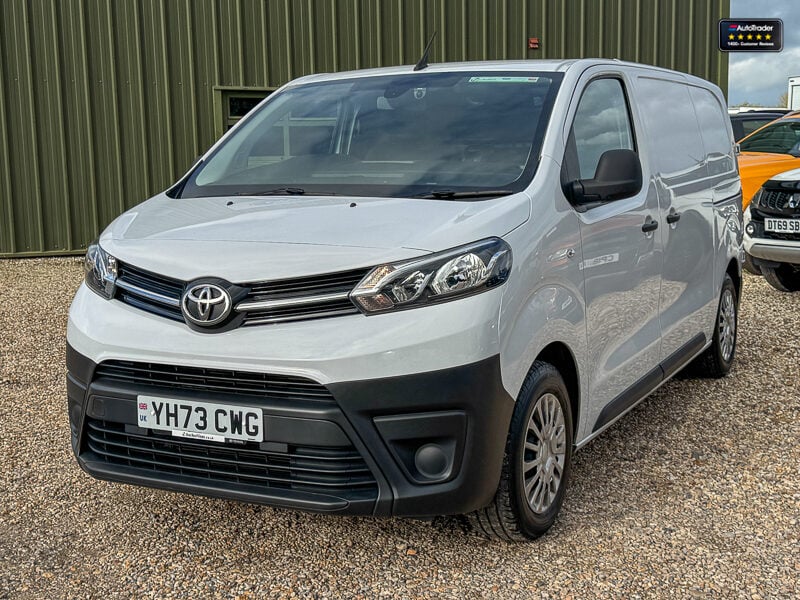 Used Toyota ProAce 2023 for sale - 77041544: Photo 2