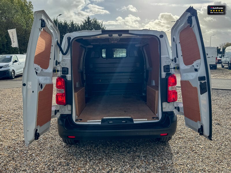 Used Toyota ProAce 2023 for sale - 77041544: Photo 8