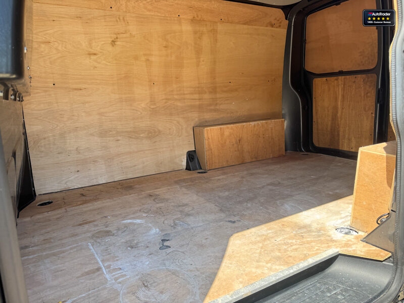 Used Volkswagen Transporter 2023 for sale - 77041717: Photo 13