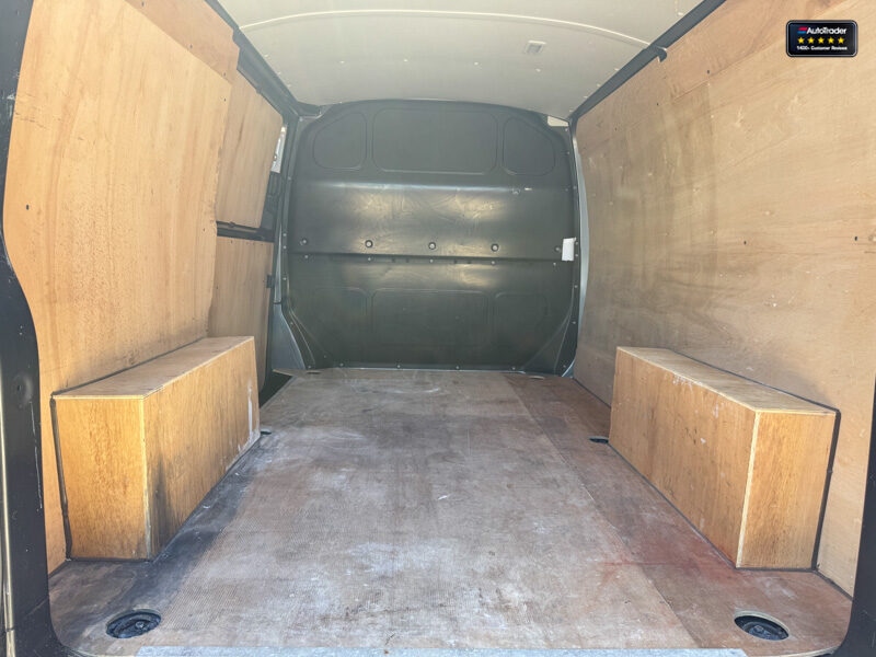 Used Volkswagen Transporter 2023 for sale - 77041717: Photo 9