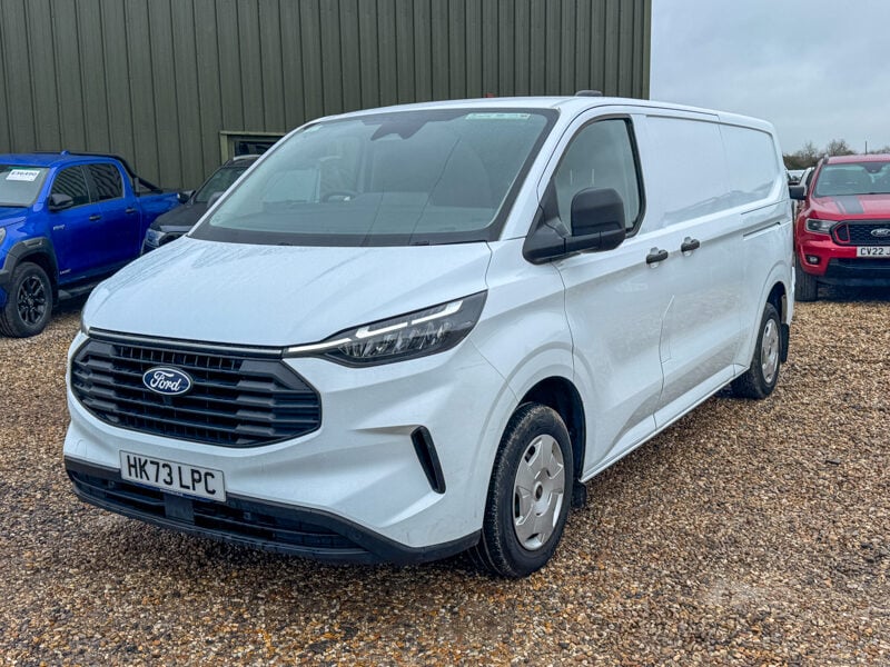 Used Ford Transit Custom 2024 for sale - 77593136: Photo 2