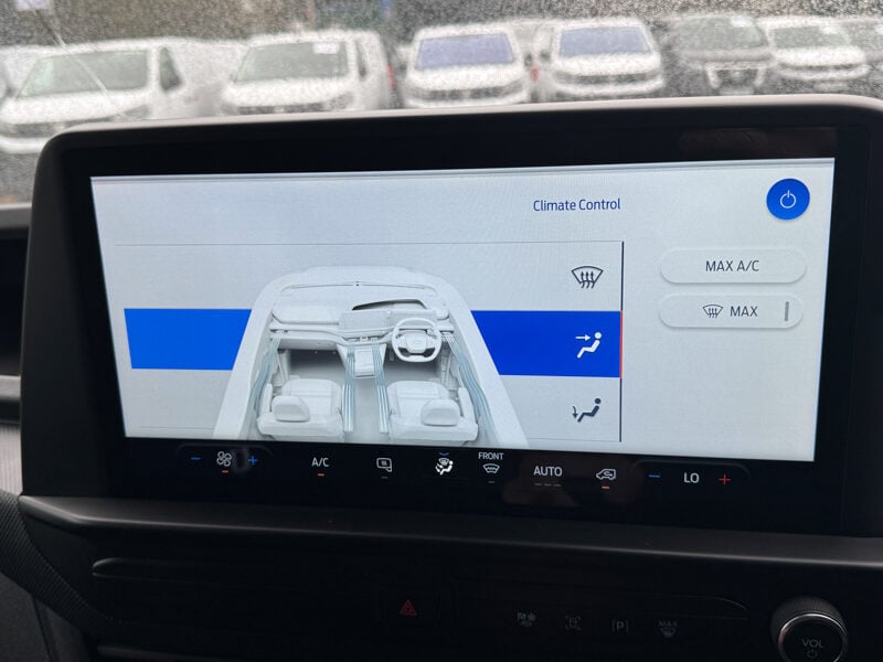 Used Ford Transit Custom 2024 for sale - 77593136: Photo 35