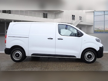 Used Vauxhall Vivaro 2024 for sale - 77037218: Photo