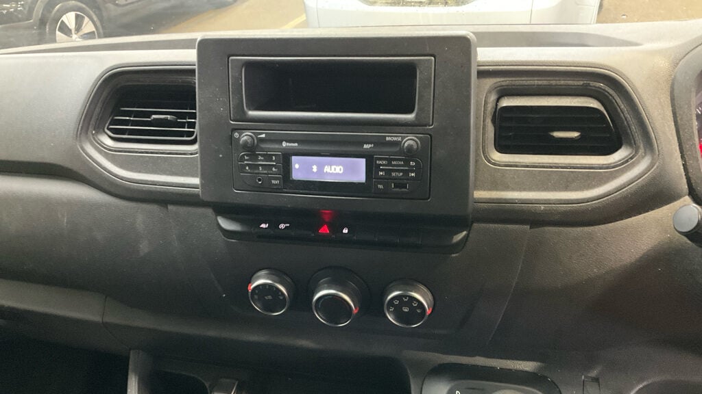 Used Renault Master 2023 for sale - 77431204: Photo 17