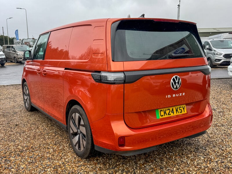 Used Volkswagen ID.Buzz 2024 for sale - 77844842: Photo 11