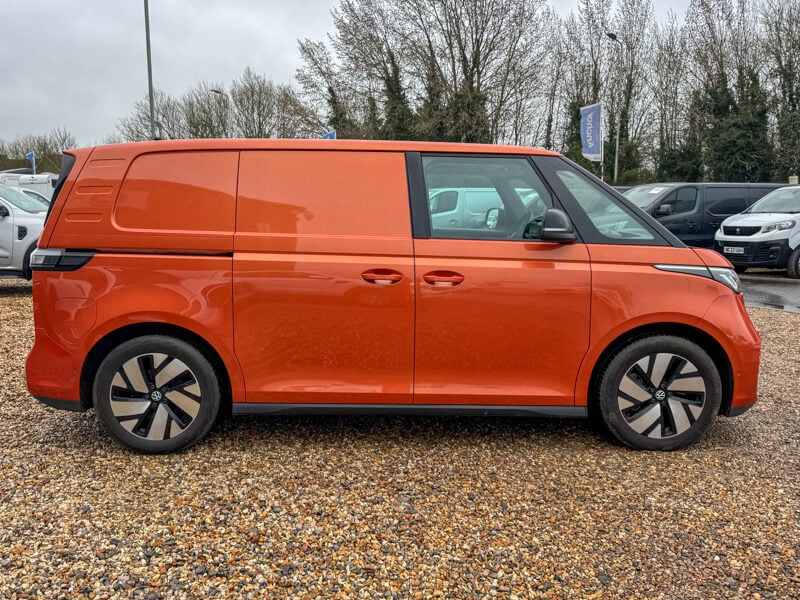 Used Volkswagen ID.Buzz 2024 for sale - 77844842: Photo 5